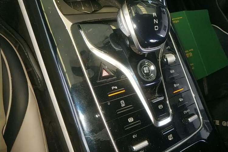 Used BYD Qin PLUS 2021 DM-i 55KM Flagship Model Gear Lever