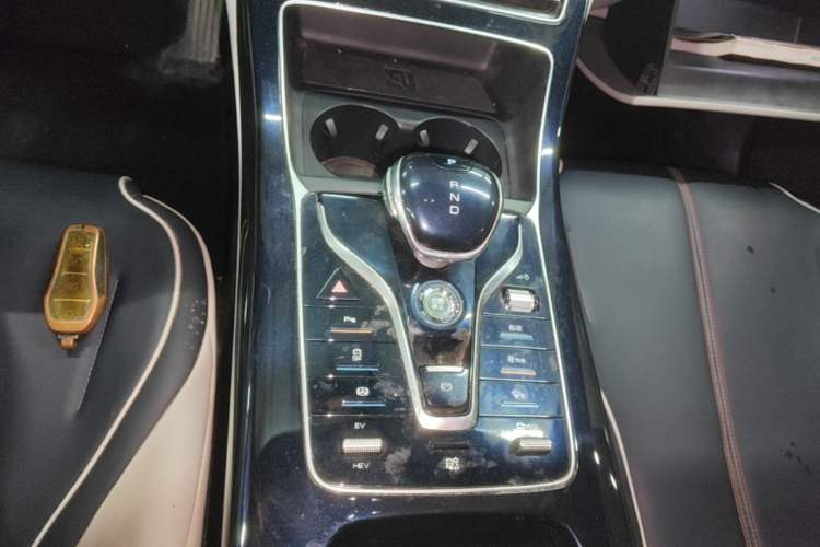 Used BYD Qin PLUS 2021 DM-i 55KM Flagship Model Gear Lever