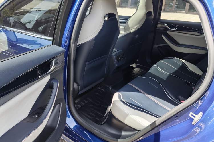 Used BYD Qin PLUS 2021 DM-i 120KM Flagship Model Interior 3