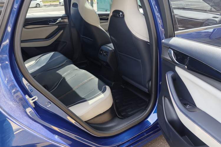 Used BYD Qin PLUS 2021 DM-i 120KM Flagship Model Interior 5
