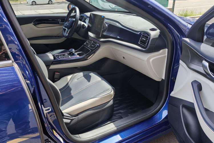 Used BYD Qin PLUS 2021 DM-i 120KM Flagship Model Interior 6
