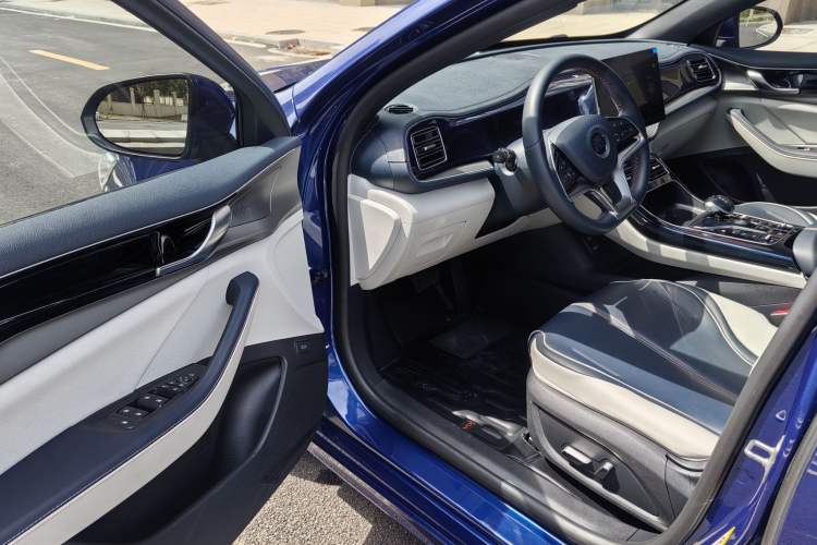 Used BYD Qin PLUS 2021 DM-i 120KM Flagship Model Left Front Seat