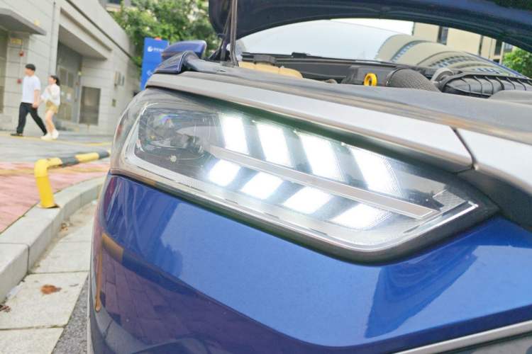 Used BYD Qin PLUS 2021 DM-i 55KM Flagship Model Right Front Headlight