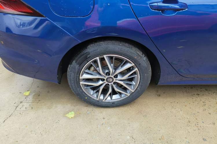 Used BYD Qin PLUS 2021 DM-i 55KM Flagship Model Right Rear Wheel Hub