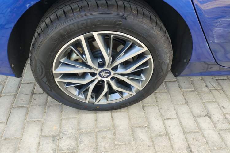 Used BYD Qin PLUS 2021 DM-i 55KM Flagship Model Right Rear Wheel Hub