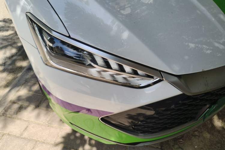 Used BYD Qin PLUS 2021 DM-i 55KM Flagship Model Right Front Headlight