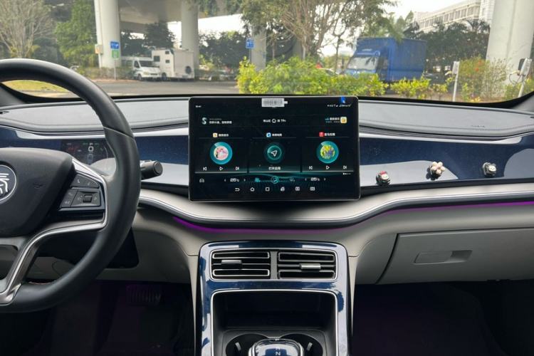 Used BYD Qin PLUS 2021 DM-i 120KM Flagship Model Audio And AC Panel