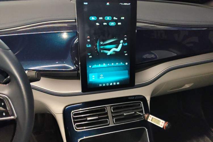 Used BYD Qin PLUS 2021 DM-i 120KM Prestige Model Audio And AC Panel