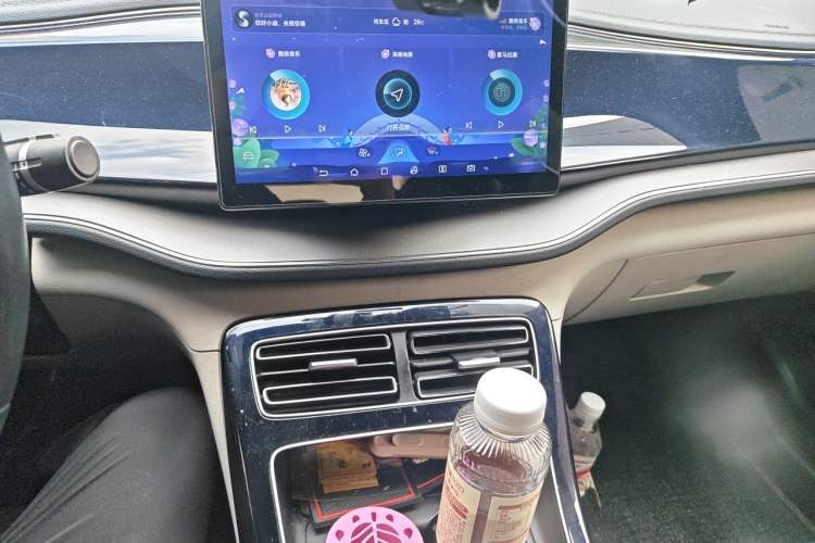 Used BYD Qin PLUS 2021 DM-i 55KM Flagship Model Audio And AC Panel