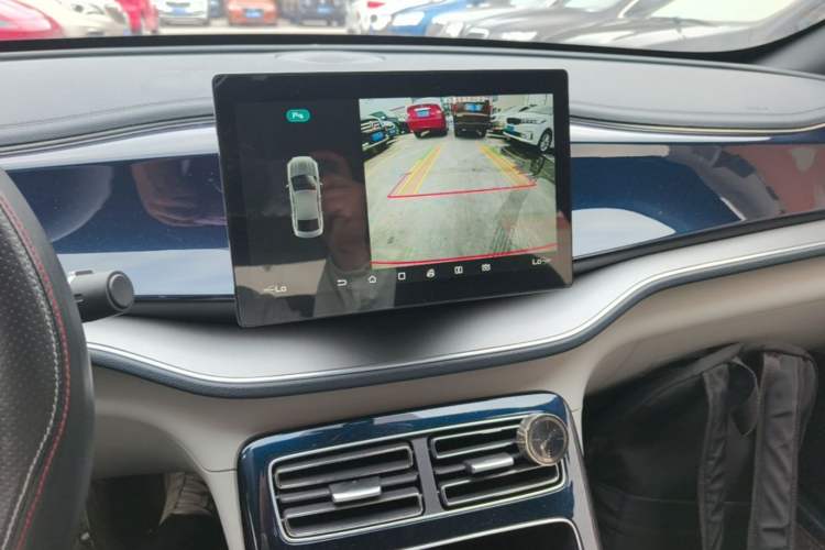 Used BYD Qin PLUS 2021 DM-i 55KM Flagship Model Audio And AC Panel