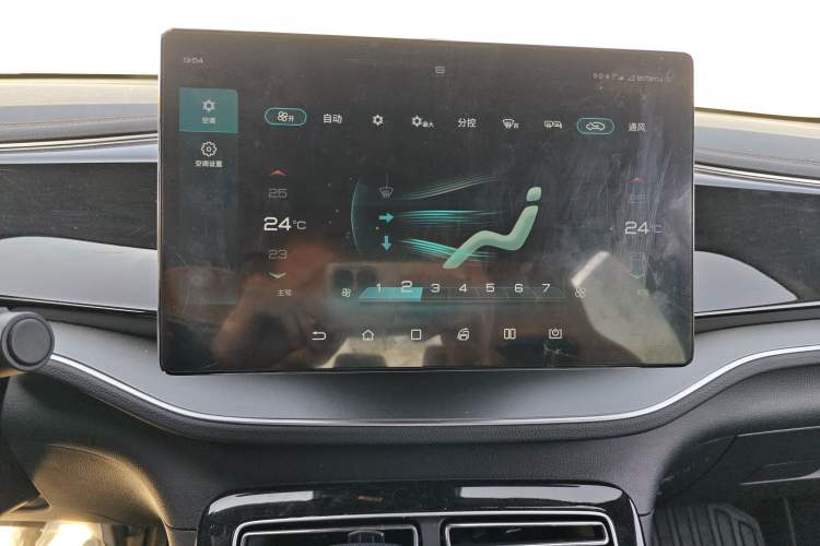 Used BYD Qin PLUS 2021 DM-i 120KM Flagship Model Audio And AC Panel