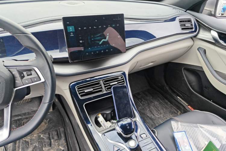 Used BYD Qin PLUS 2021 DM-i 120KM Prestige Model Audio And AC Panel