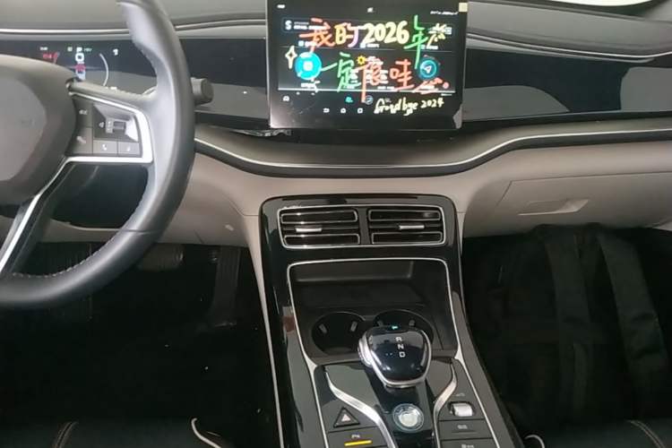 Used BYD Qin PLUS 2021 DM-i 55KM Flagship Model Audio And AC Panel