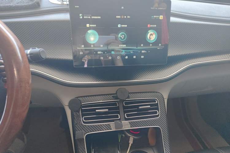 Used BYD Qin PLUS 2021 DM-i 120KM Prestige Model Audio And AC Panel