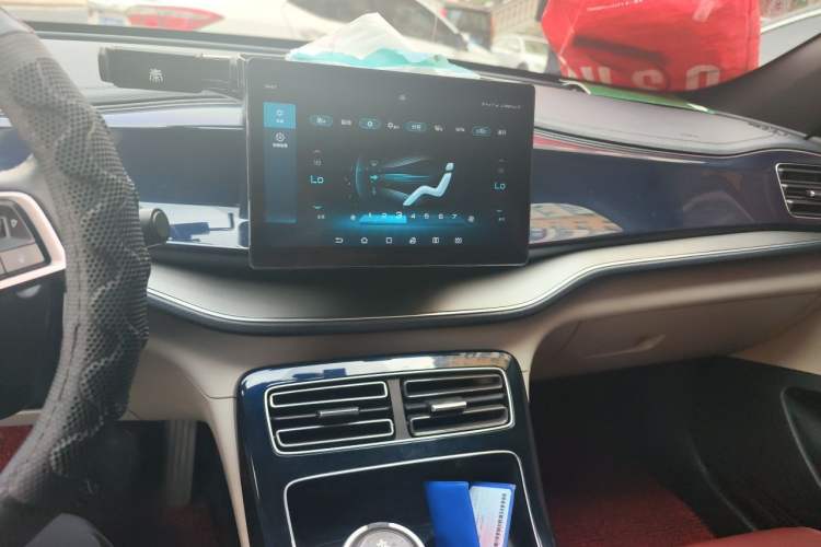 Used BYD Qin PLUS 2021 DM-i 55KM Flagship Model Audio And AC Panel