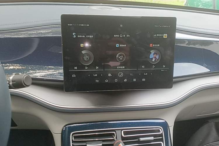 Used BYD Qin PLUS 2021 EV 500KM Luxury Model Audio And AC Panel