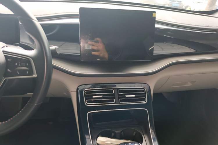 Used BYD Qin PLUS 2021 DM-i 55KM Flagship Model Audio And AC Panel