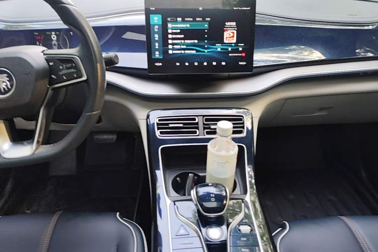 Used BYD Qin PLUS 2021 DM-i 55KM Flagship Model Audio And AC Panel
