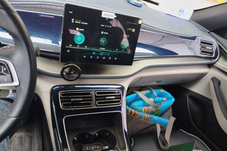 Used BYD Qin PLUS 2021 DM-i 55KM Flagship Model Audio And AC Panel