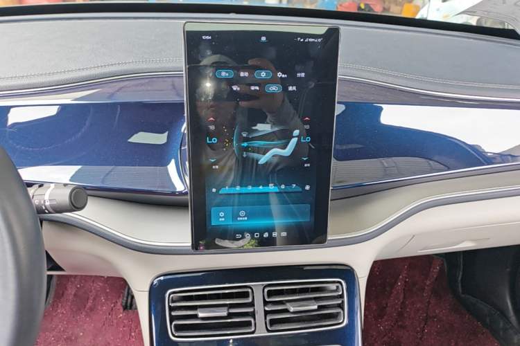 Used BYD Qin PLUS 2021 DM-i 55KM Flagship Model Audio And AC Panel