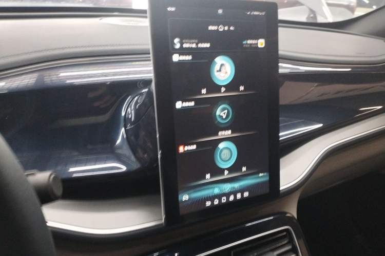 Used BYD Qin PLUS 2021 DM-i 55KM Prestige Model Audio And AC Panel