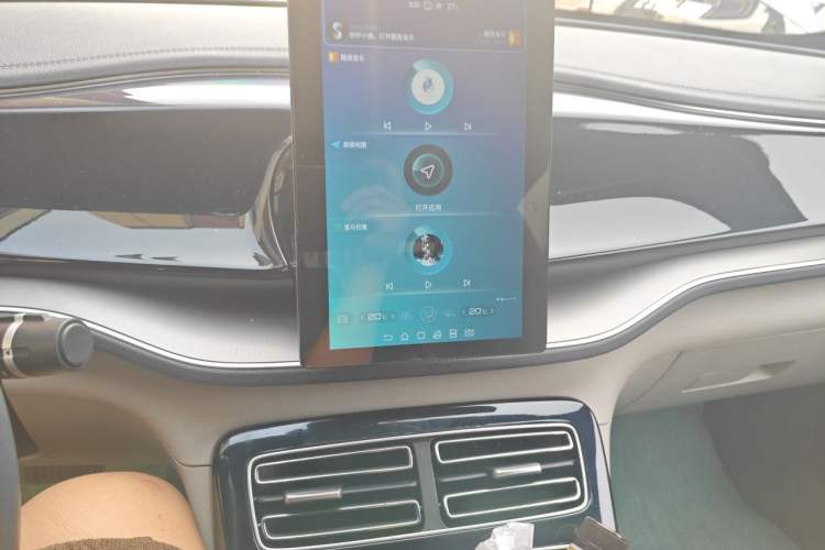 Used BYD Qin PLUS 2021 DM-i 55KM Flagship Model Audio And AC Panel
