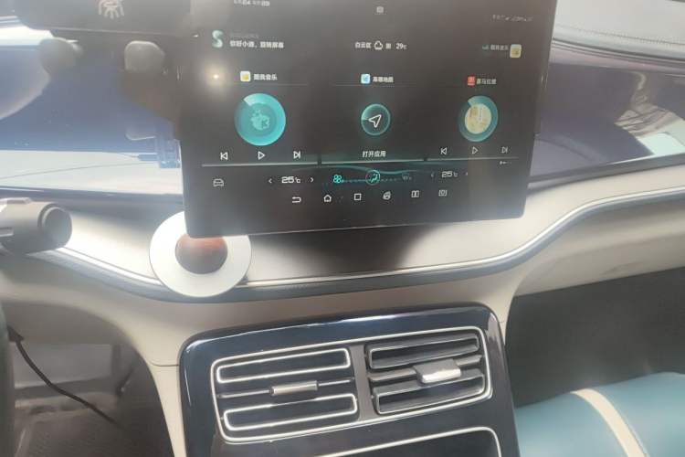 Used BYD Qin PLUS 2021 EV 500KM Luxury Model Audio And AC Panel