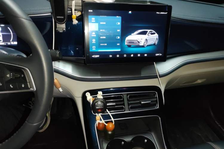 Used BYD Qin PLUS 2021 DM-i 55KM Flagship Model Audio And AC Panel