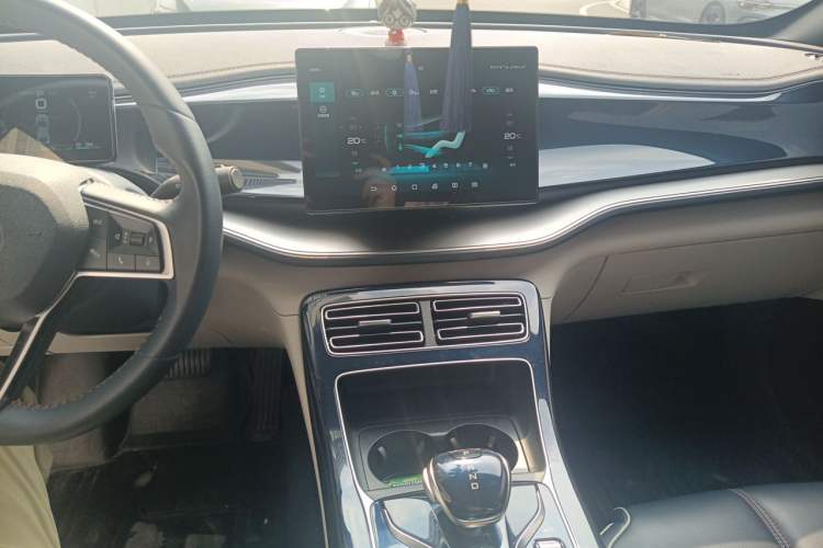 Used BYD Qin PLUS 2021 DM-i 55KM Flagship Model Audio And AC Panel
