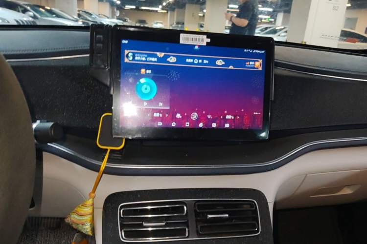 Used BYD Qin PLUS 2021 DM-i 55KM Flagship Model Audio And AC Panel