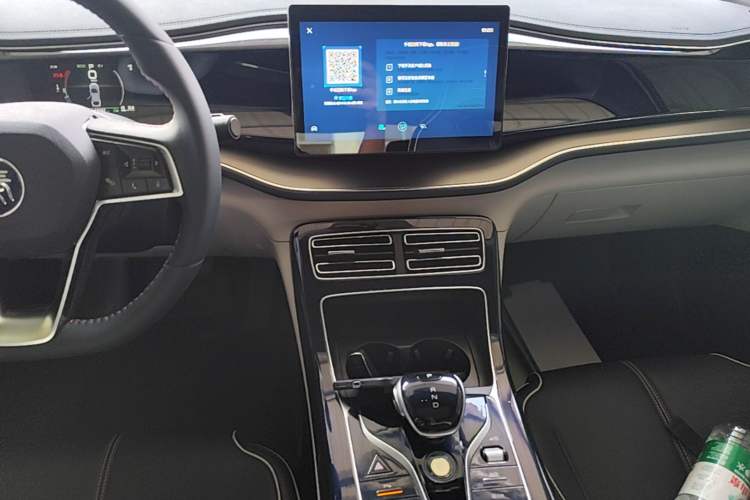 Used BYD Qin PLUS 2021 DM-i 55KM Flagship Model Audio And AC Panel