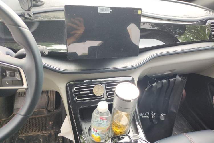 Used BYD Qin PLUS 2021 DM-i 55KM Prestige Model Audio And AC Panel