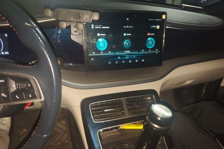 Used BYD Qin PLUS 2021 DM-i 55KM Prestige Model Audio And AC Panel