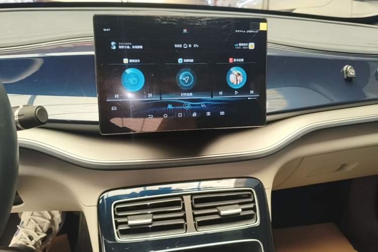 Used BYD Qin PLUS 2021 DM-i 55KM Flagship Model Audio And AC Panel