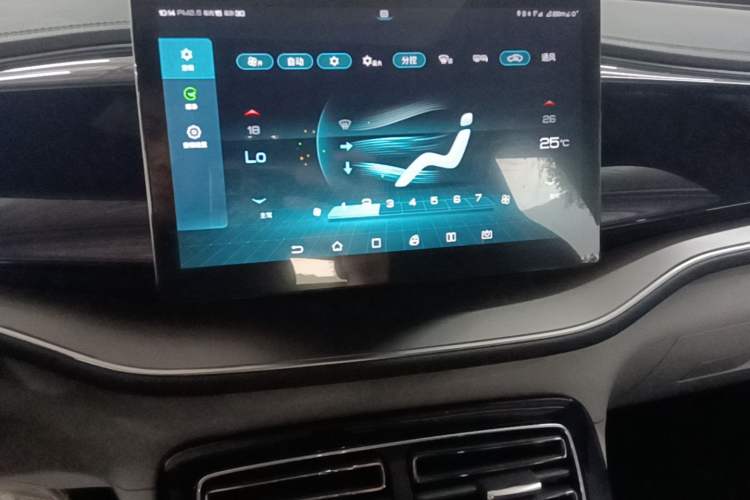 Used BYD Qin PLUS 2021 EV 500KM Luxury Model Audio And AC Panel