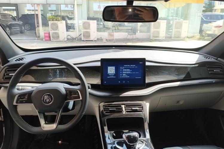 Used BYD Qin PLUS 2021 DM-i 55KM Prestige Model Center Console