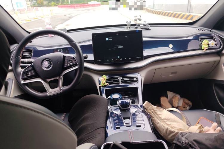 Used BYD Qin PLUS 2021 DM-i 120KM Flagship Model Center Console