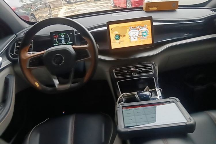 Used BYD Qin PLUS 2021 DM-i 55KM Flagship Model Center Console