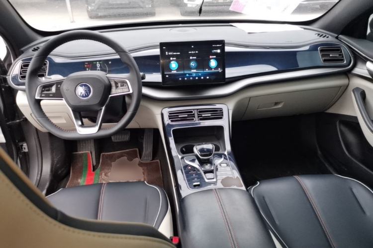 Used BYD Qin PLUS 2021 DM-i 55KM Flagship Model Center Console