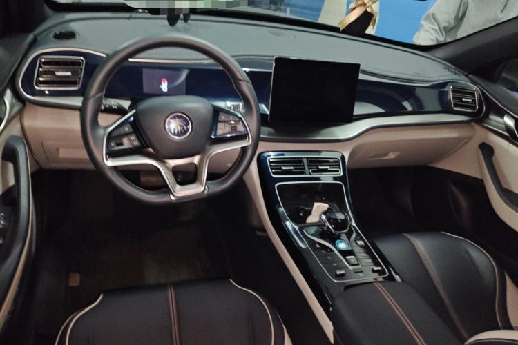 Used BYD Qin PLUS 2021 EV 500KM Luxury Model Center Console