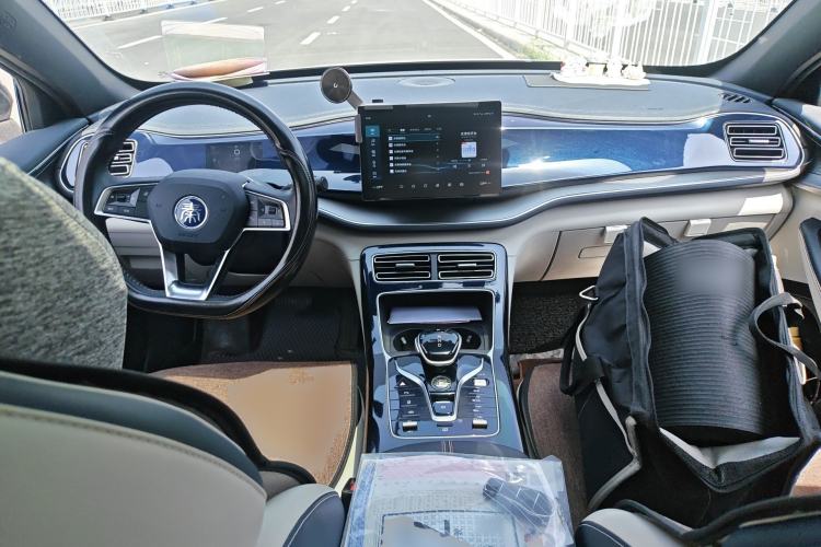 Used BYD Qin PLUS 2021 DM-i 55KM Flagship Model Center Console