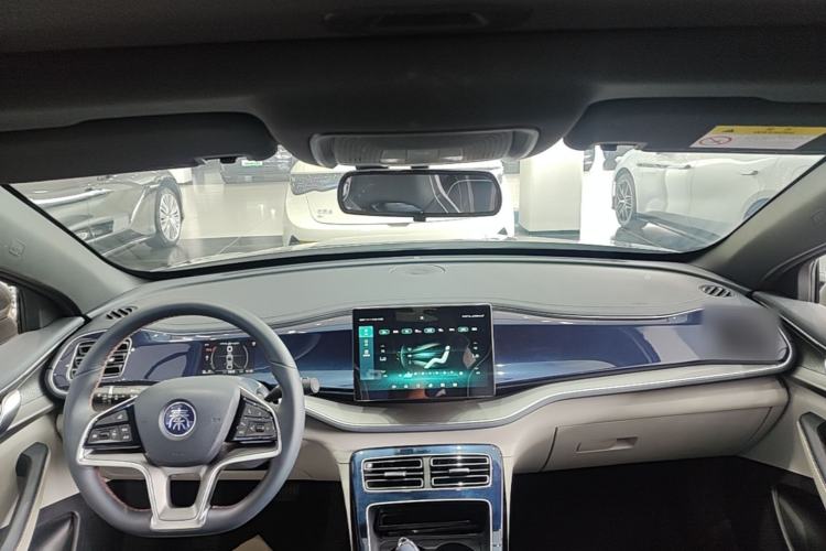 Used BYD Qin PLUS 2021 EV 500KM Luxury Model Center Console