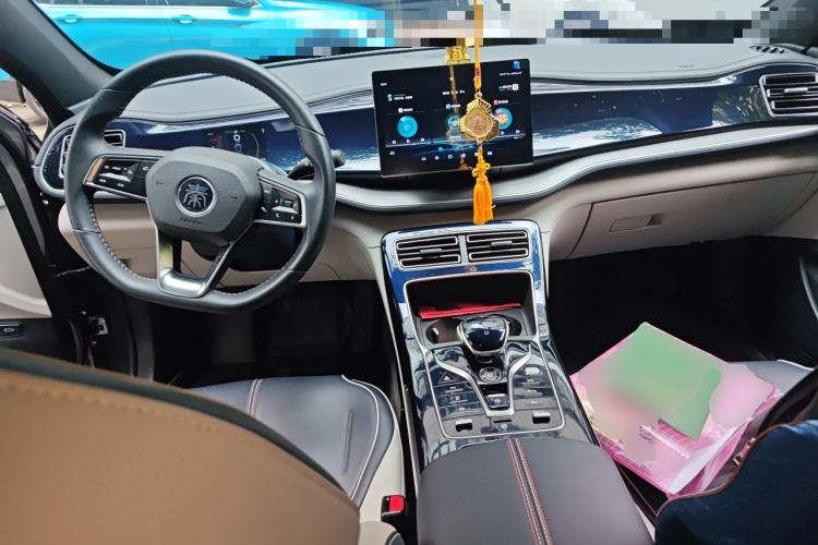 Used BYD Qin PLUS 2021 DM-i 120KM Prestige Model Center Console