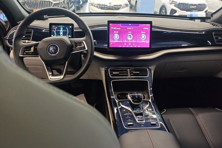 Used BYD Qin PLUS 2021 DM-i 55KM Flagship Model Center Console