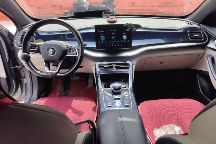 Used BYD Qin PLUS 2021 DM-i 120KM Prestige Model Center Console