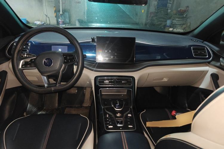 Used BYD Qin PLUS 2021 DM-i 120KM Prestige Model Center Console