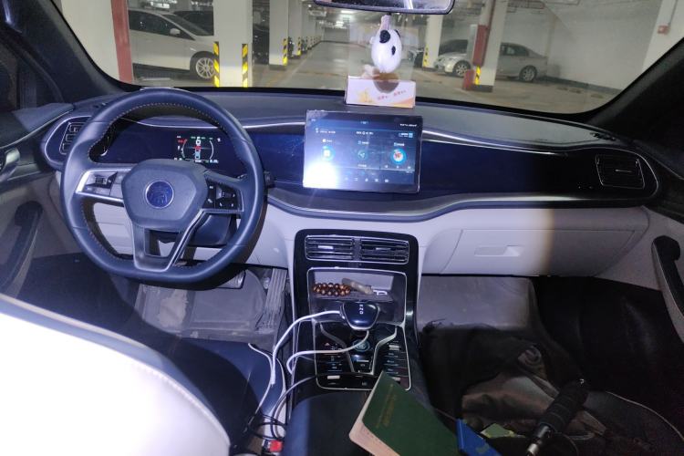 Used BYD Qin PLUS 2021 DM-i 55KM Flagship Model Center Console