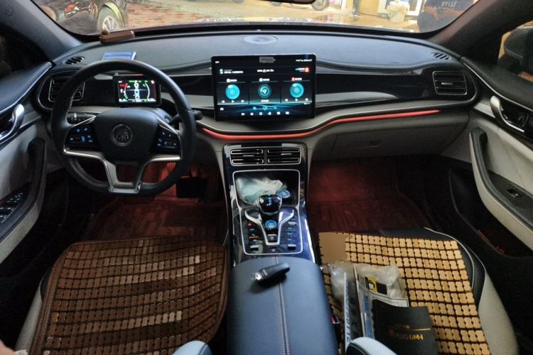 Used BYD Qin PLUS 2021 DM-i 120KM Flagship Model Center Console
