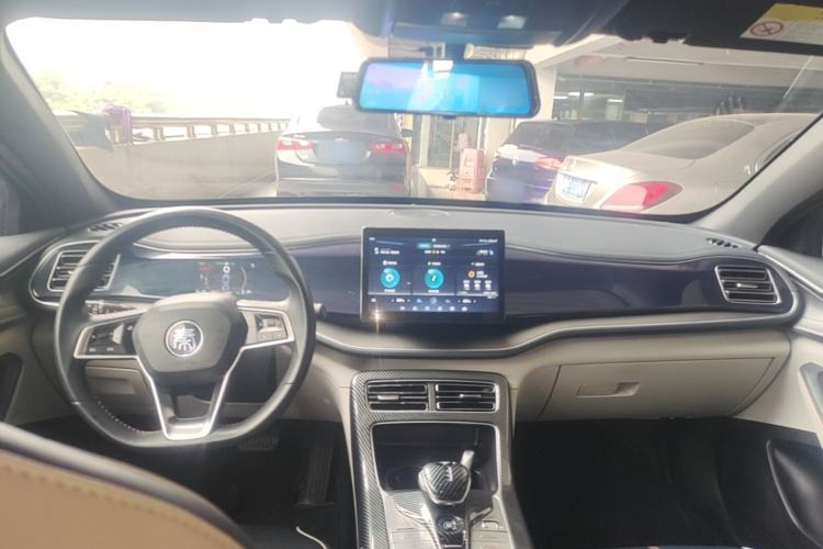 Used BYD Qin PLUS 2021 DM-i 55KM Flagship Model Center Console