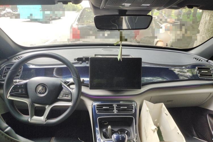 Used BYD Qin PLUS 2021 DM-i 120KM Flagship Model Center Console